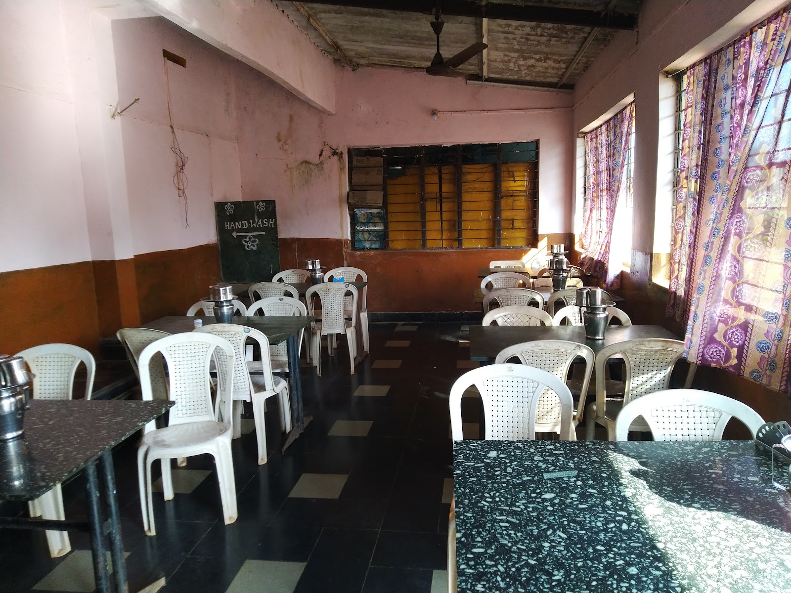 HOTEL DWARAKA NON VEG