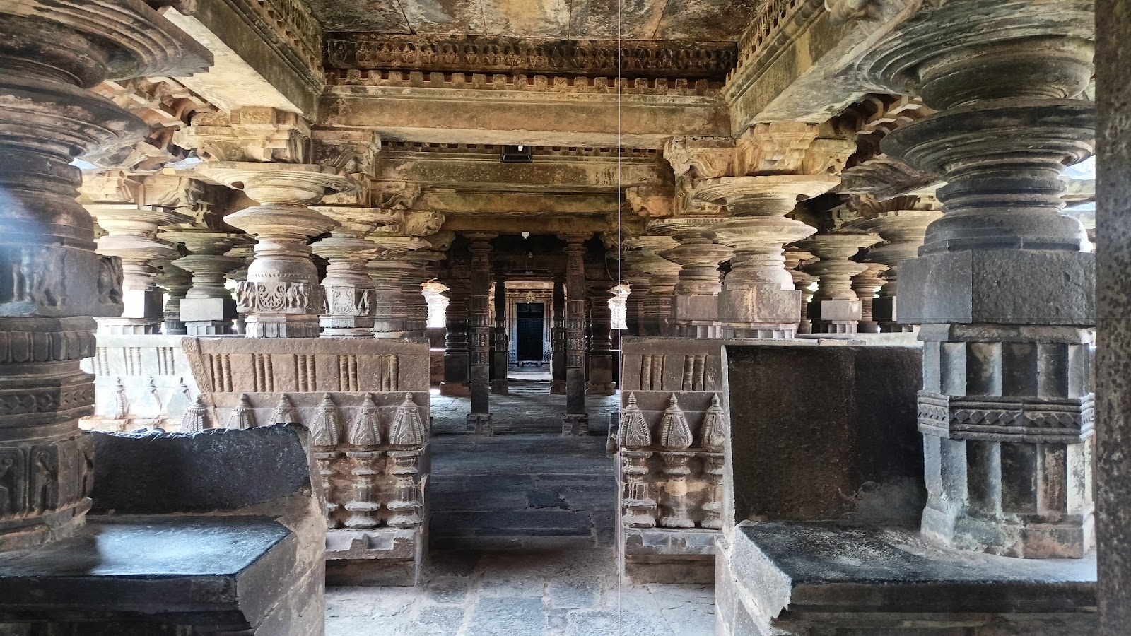 Ancient Shri Tarakeshwara Swamy Temple