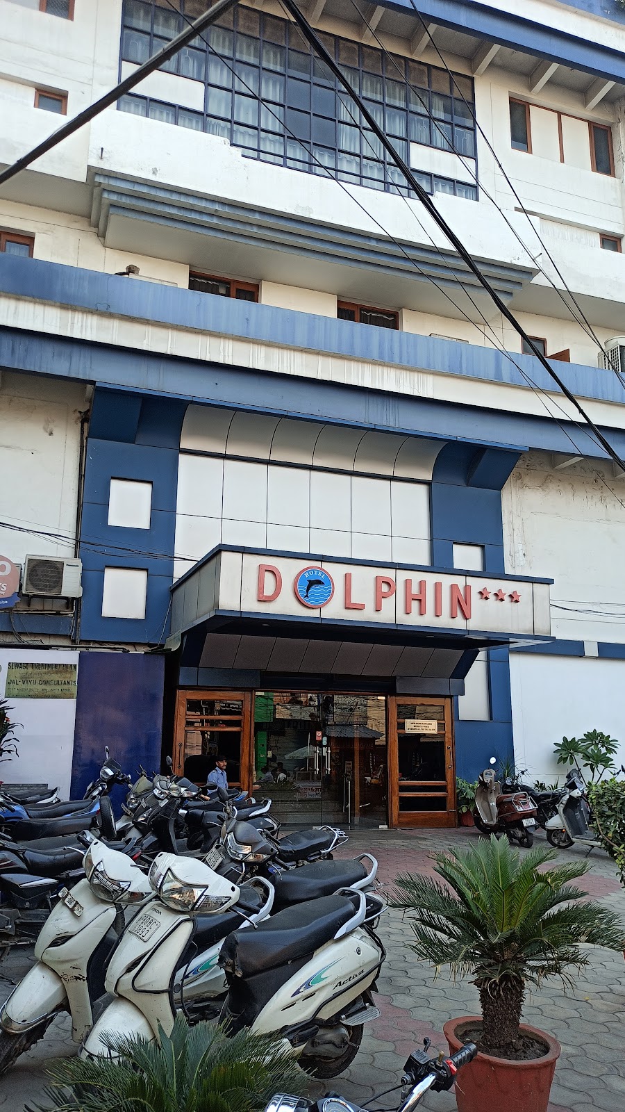 Hotel Dolphin
