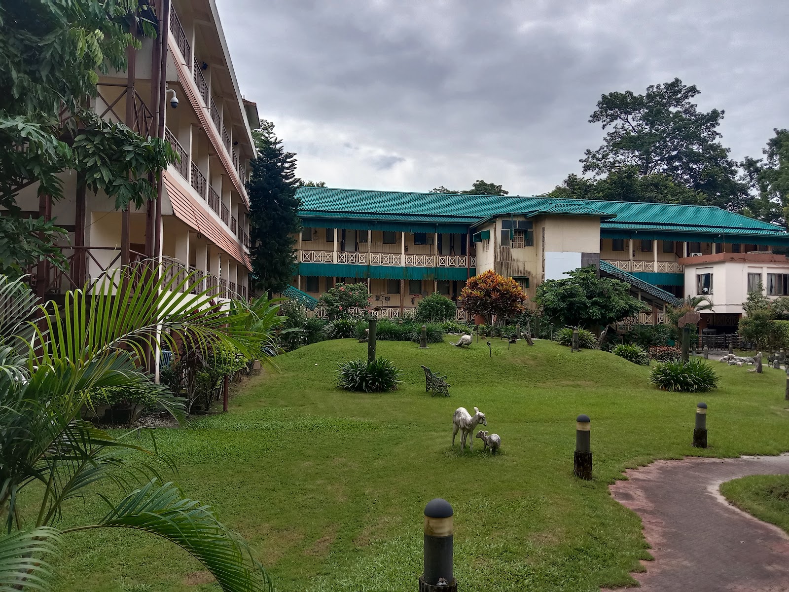 Jaldapara Tourist Lodge, WBTDCL