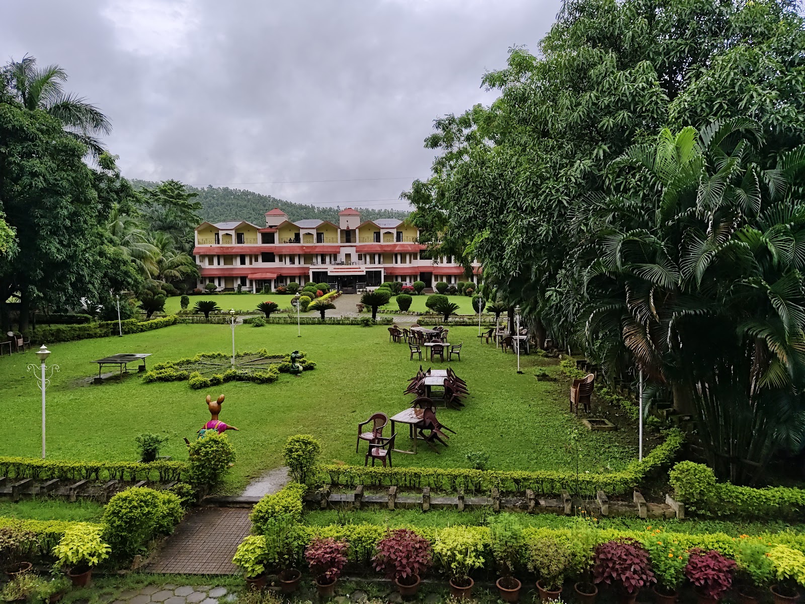 HILL VIEW RESORT