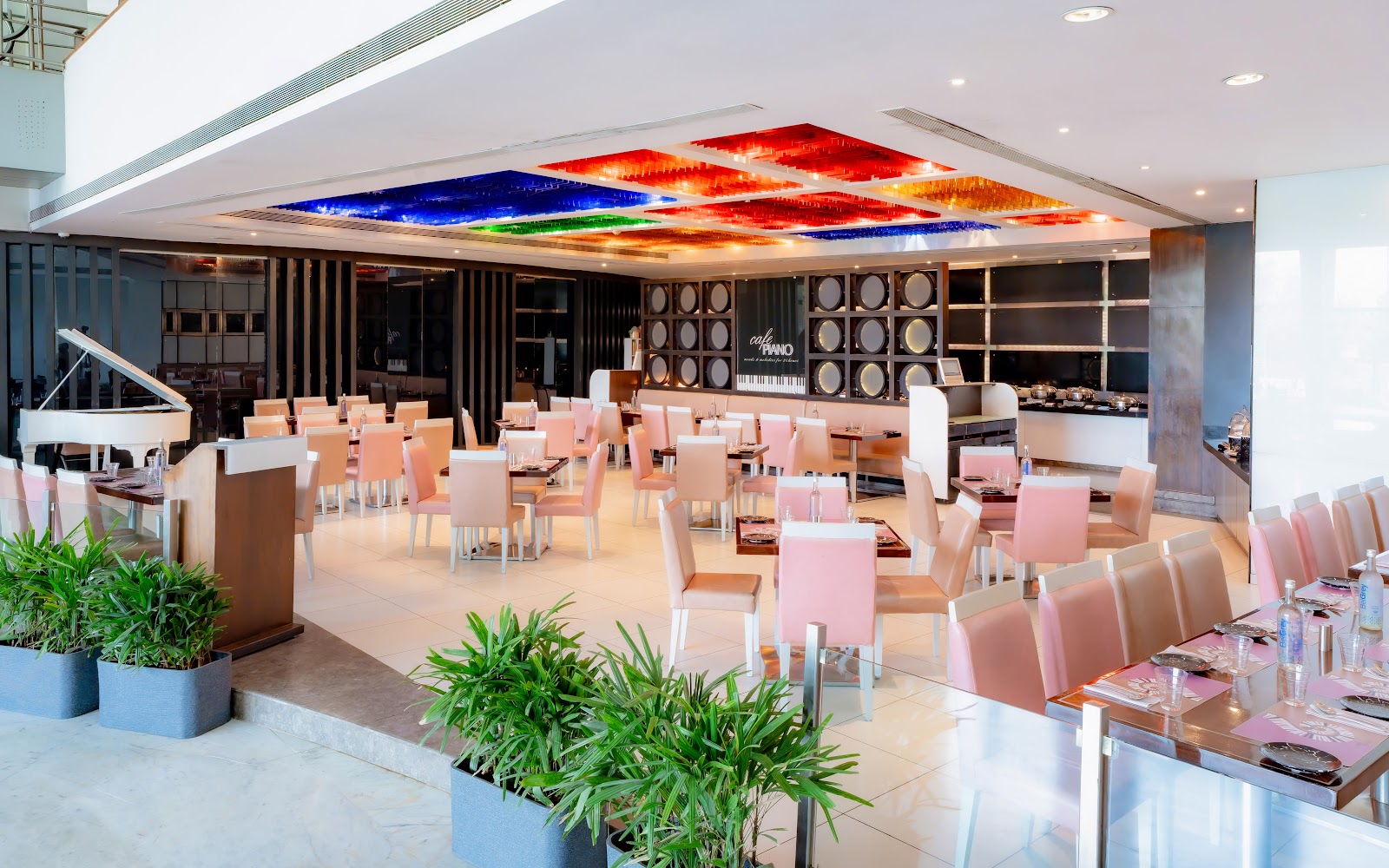 Cafe Piano