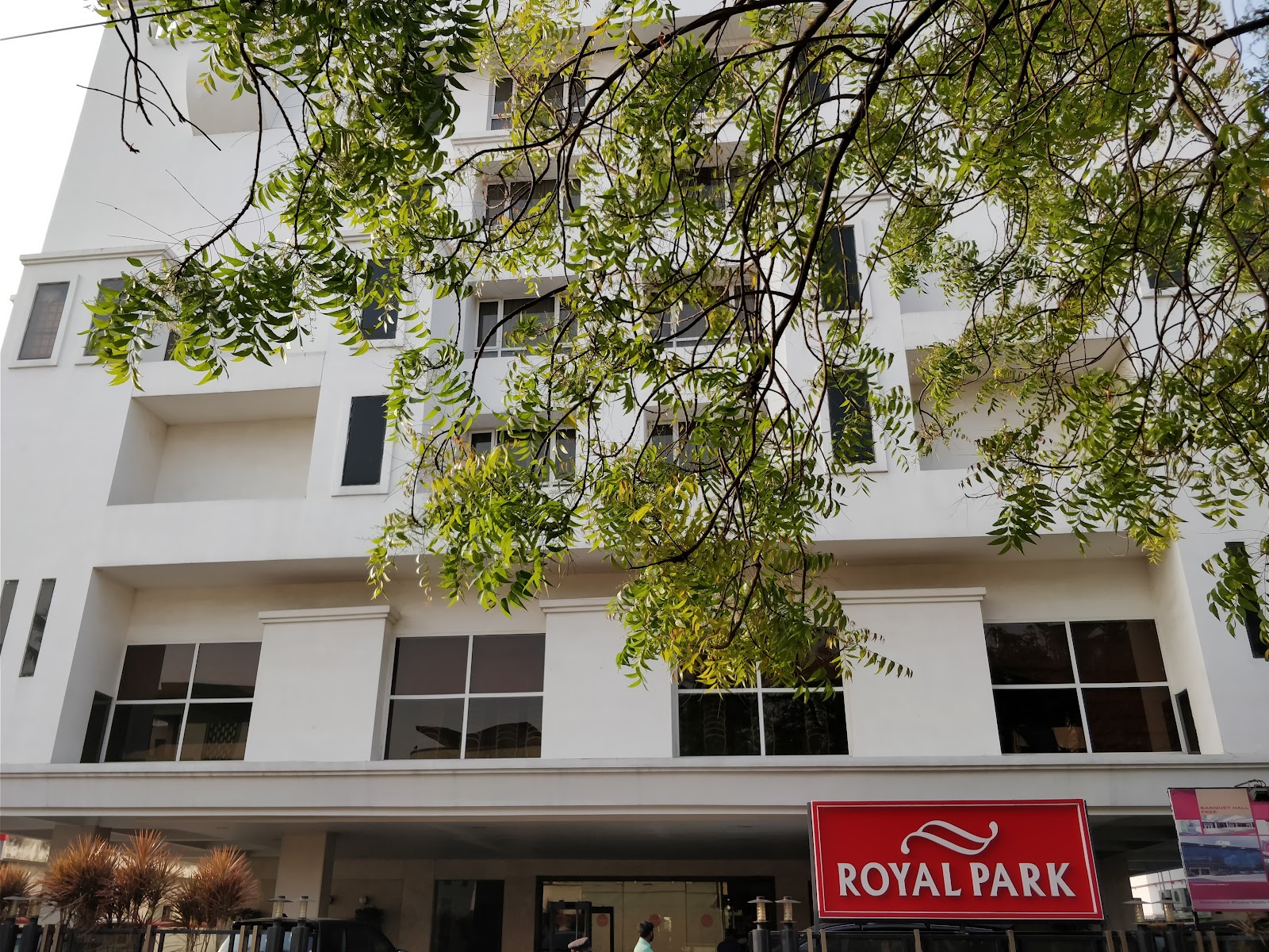 Royal Park Hotel