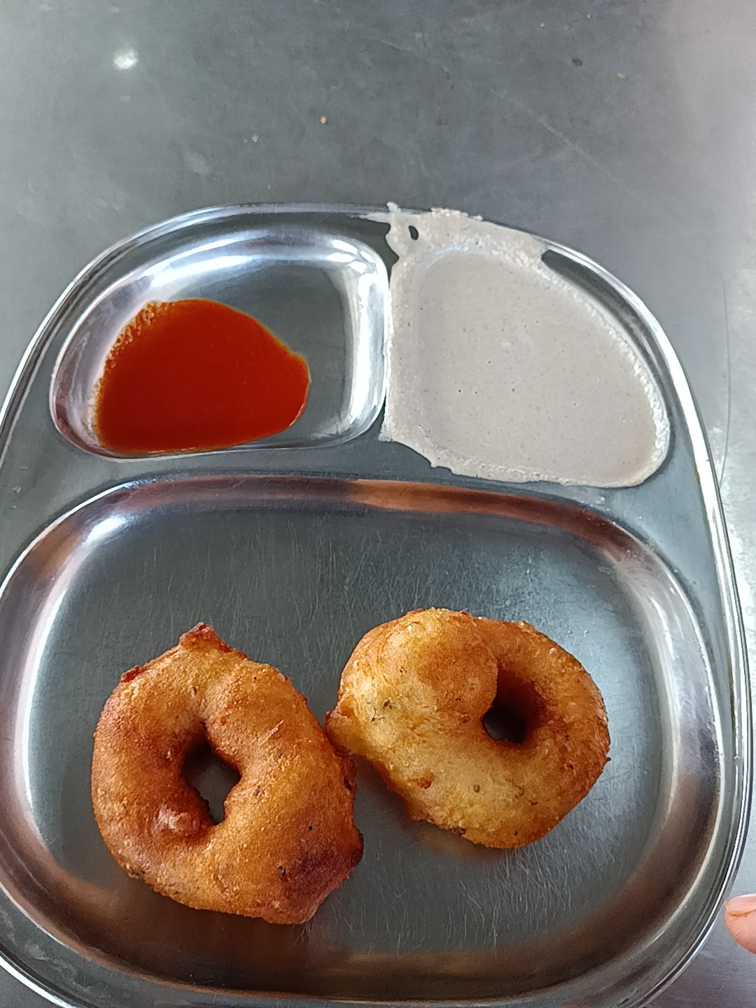 RUCHI TIFFIN CENTRE