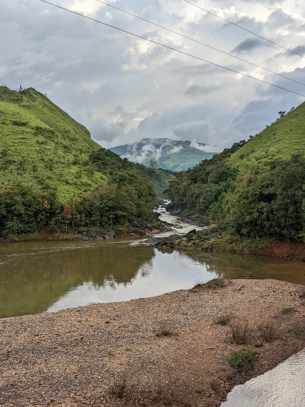 lakya dam lake