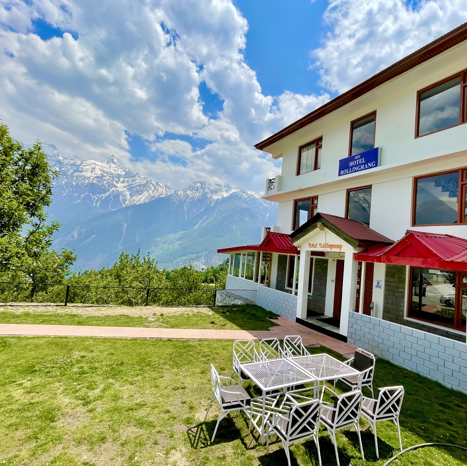 Hotel Rollingrang, Kalpa.