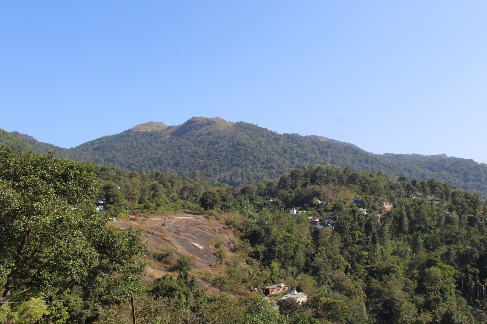 Mayiladippara Chandranatha Giri - Shri Chandranatha Swamy Digambar Jain Temple