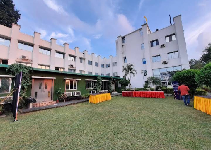 Hotel Aquatic Palace