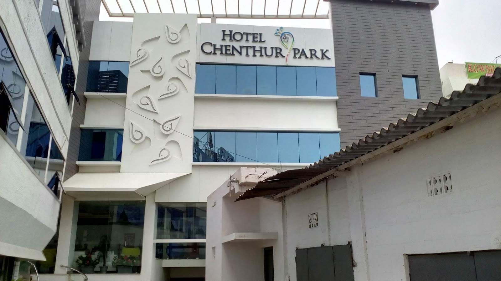 Hotel Chenthur Park