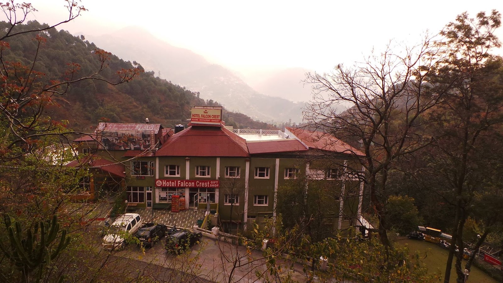 Hotel Falcon Crest