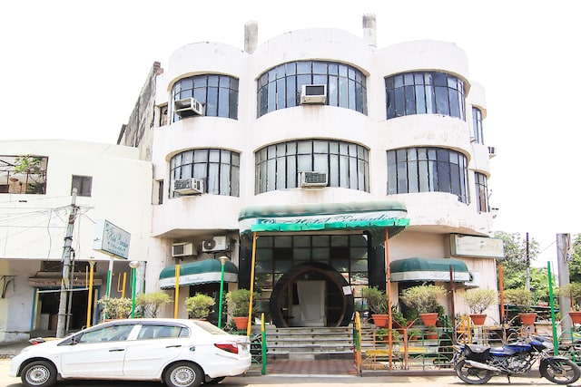 OYO Hotel Paradise