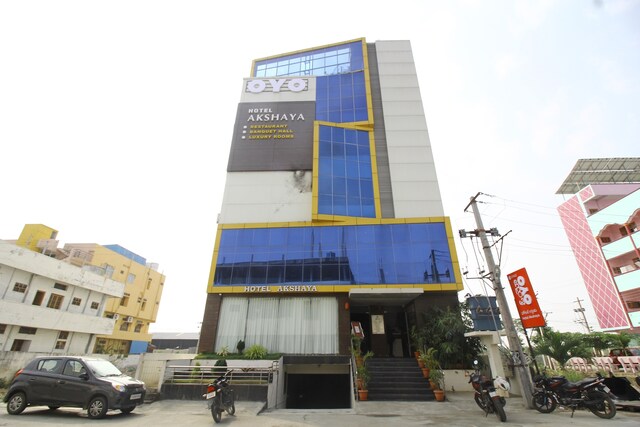 OYO 27022 Akshaya