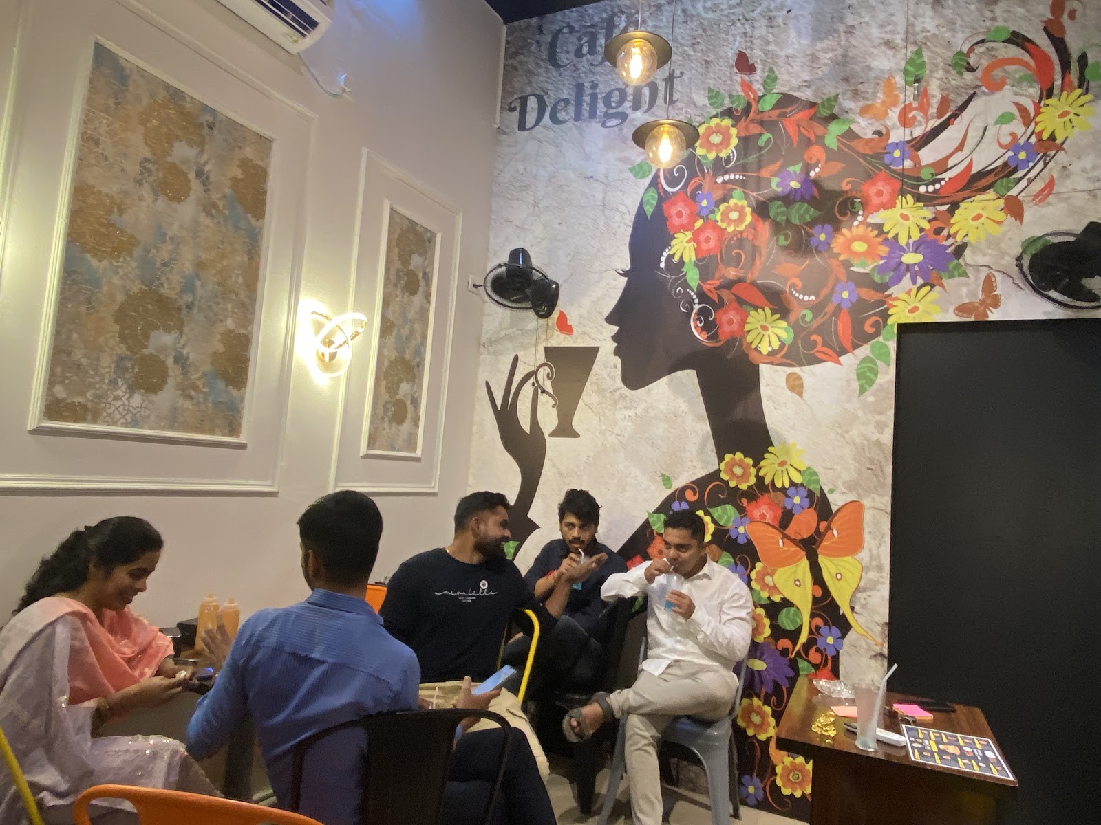 Cafe Delight