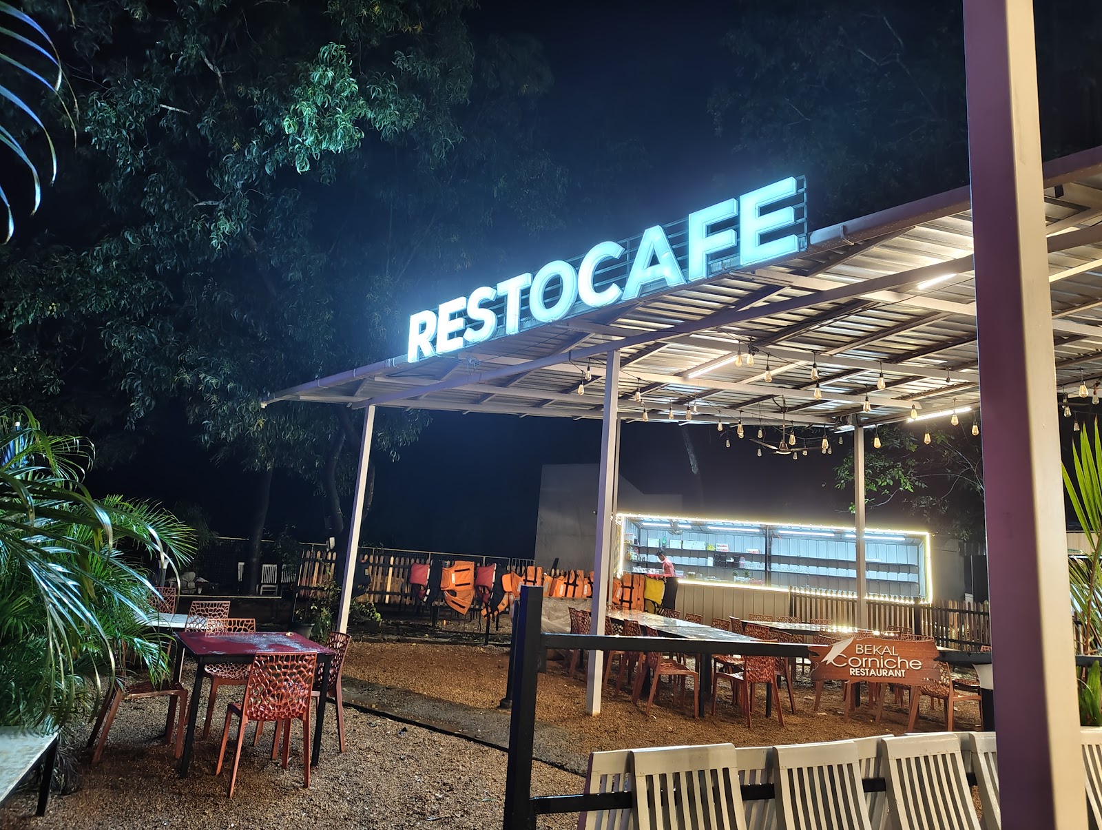 Resto Cafe Bekal
