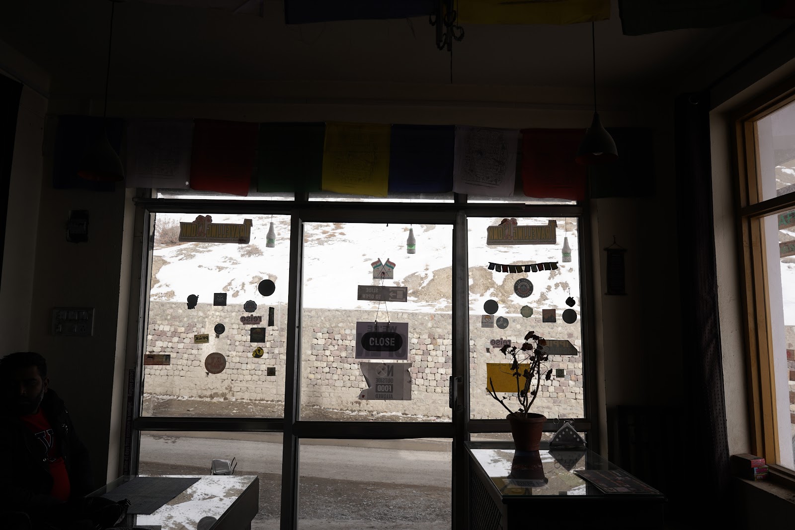 Cold Desert Cafe
