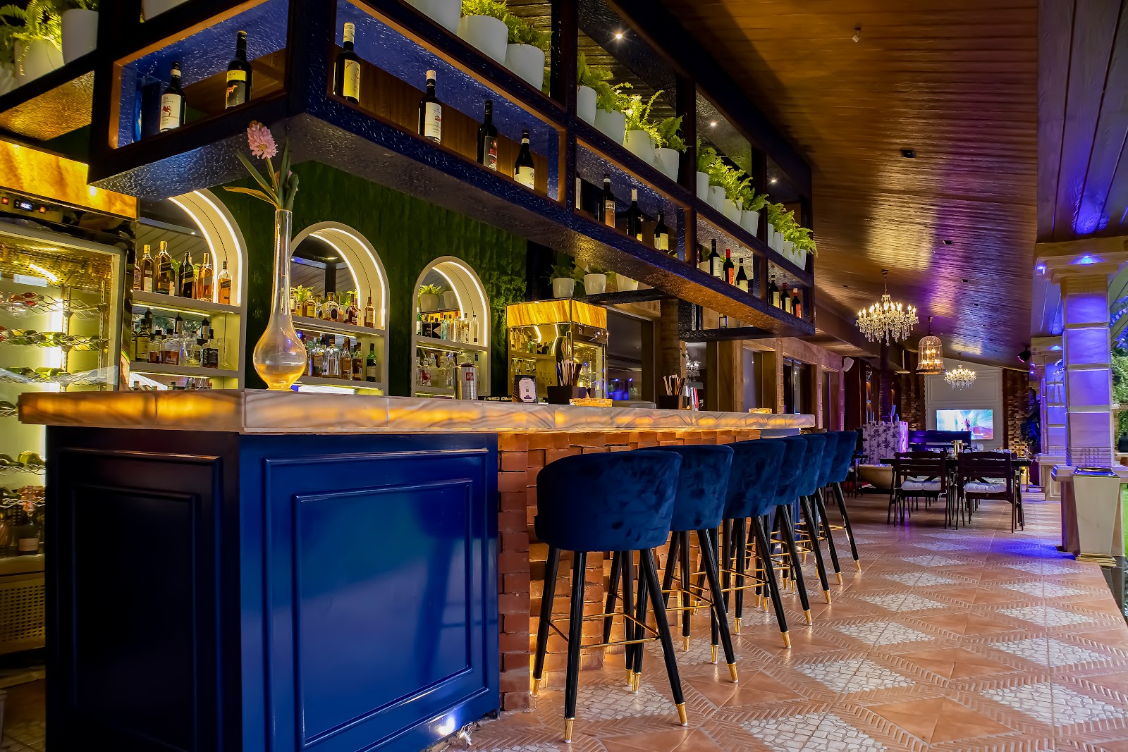 Della Villa Bistro