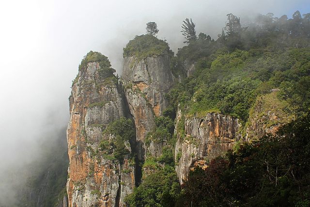 Pillar Rocks Road