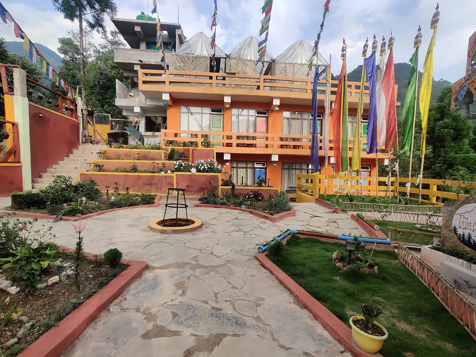KOLAKHAM - THE HIMALAYAN RETREAT