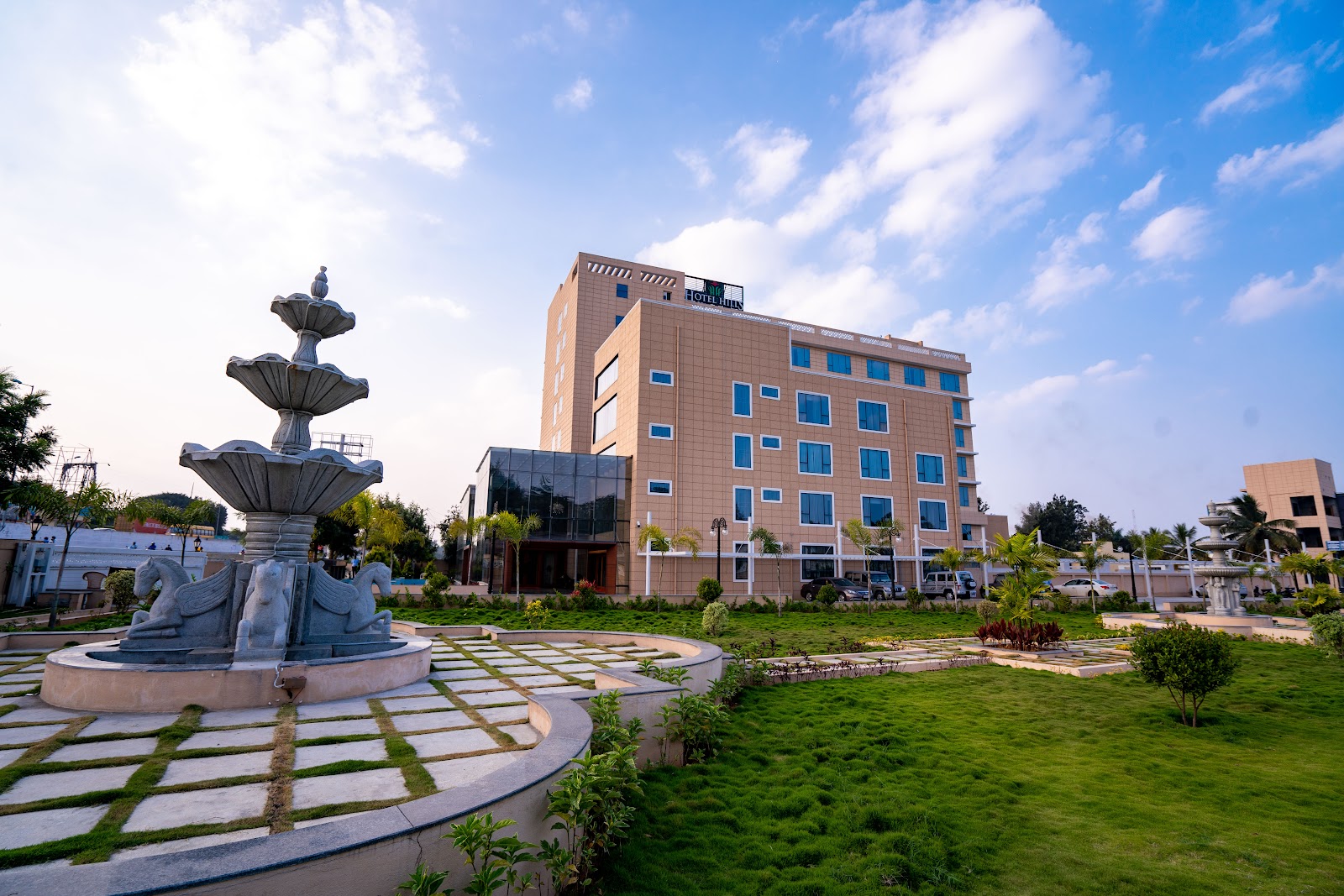 Hotel Hills, Hosur