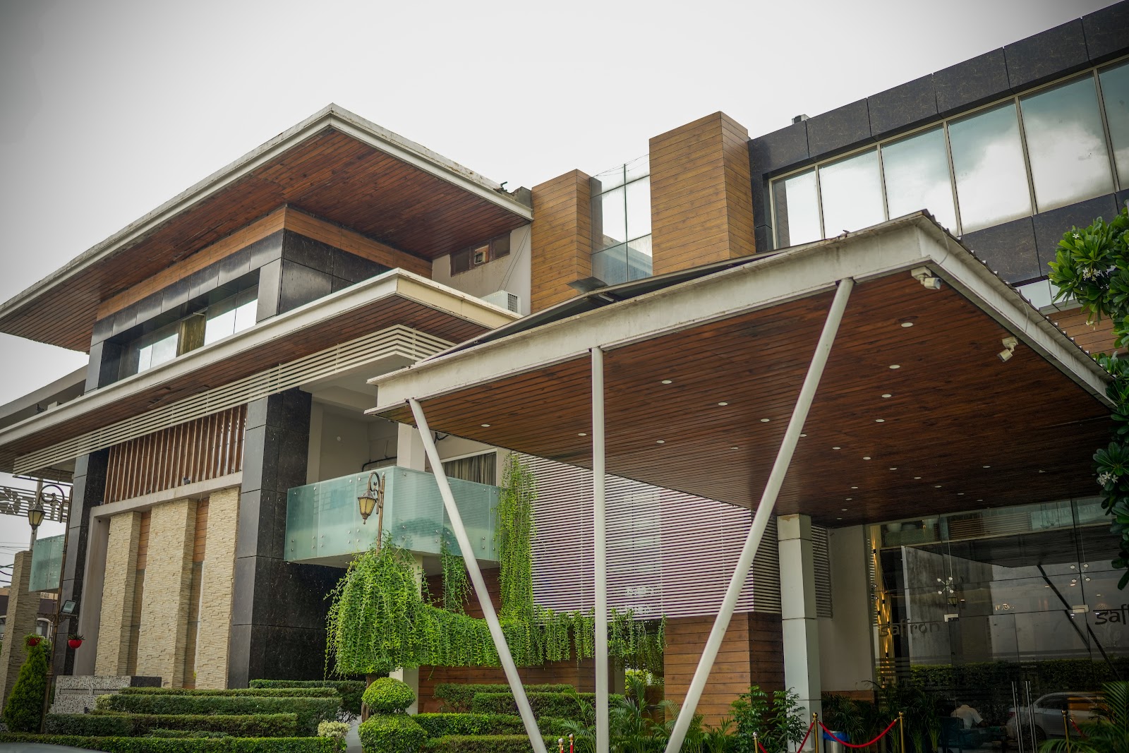 Hotel Saffron