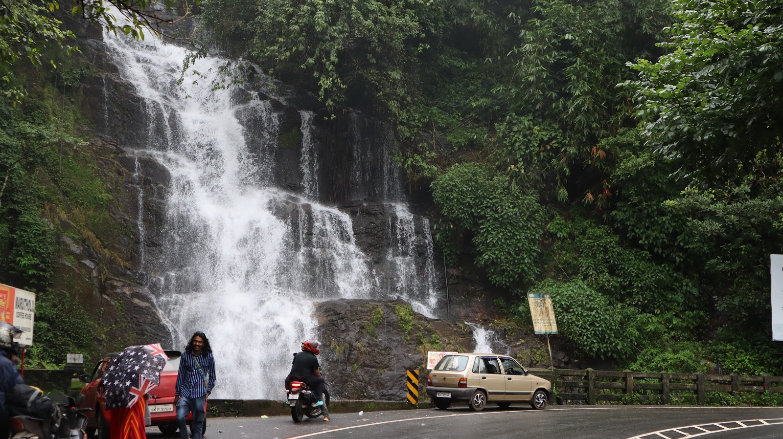 Valanjanganam Water Falls