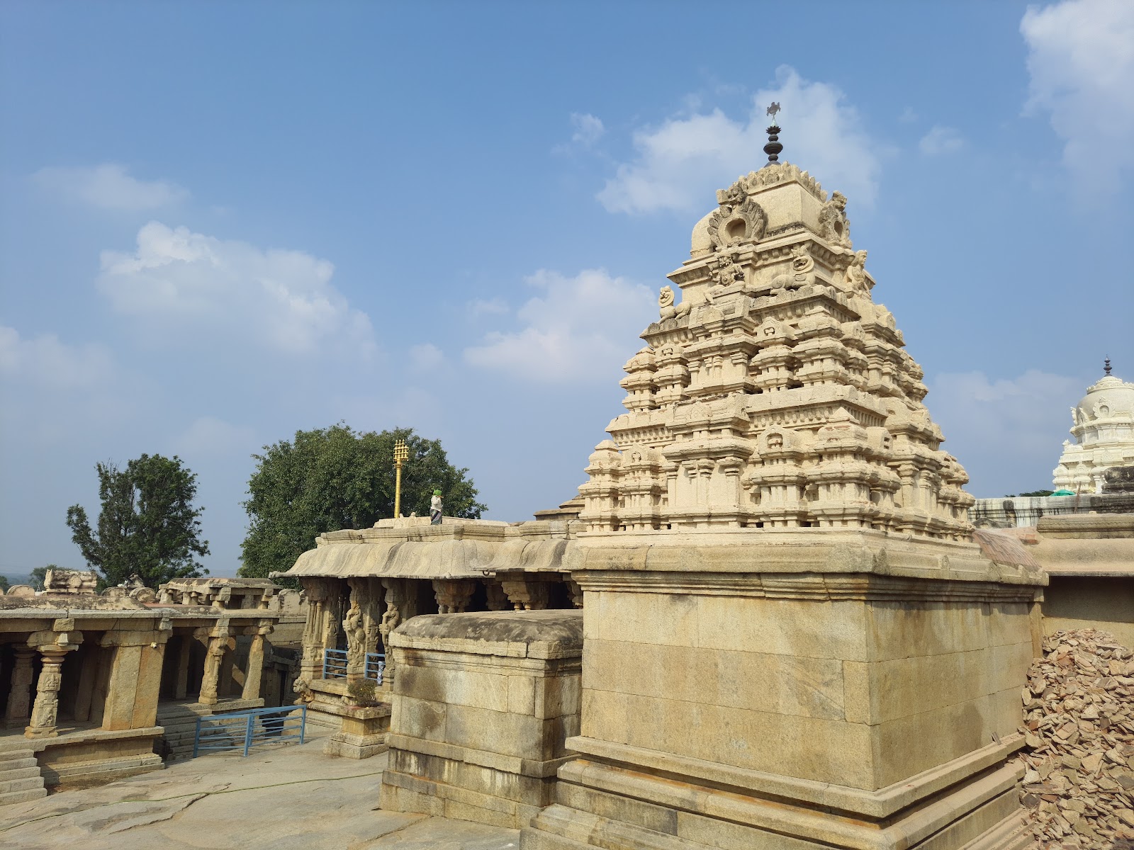 Vijayanagara era Shri Veerabhadra Swamy Temple
