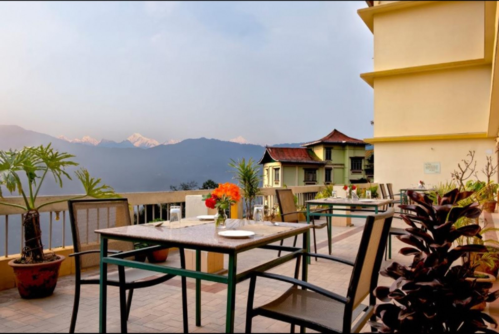 Hotel Sonam Delek