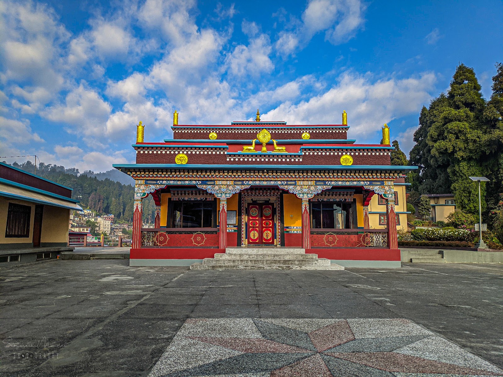 Kagyu Thekchen Ling Monastery