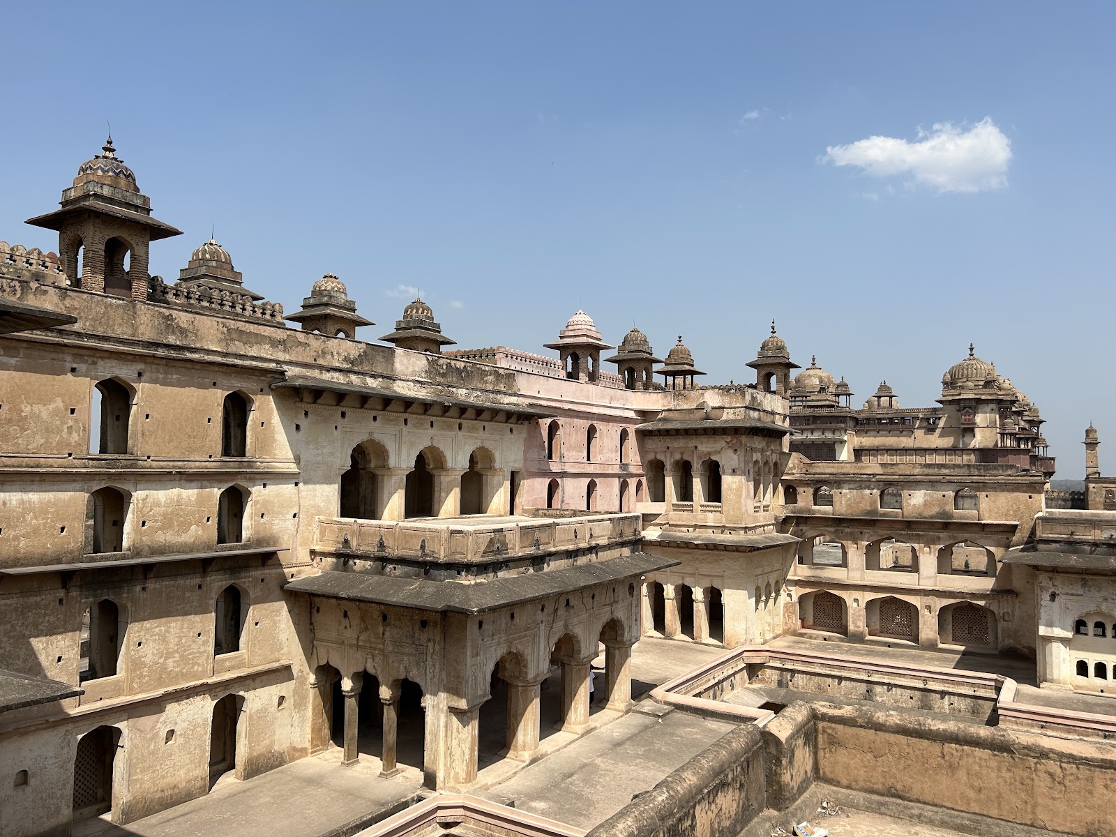 Orchha Fort