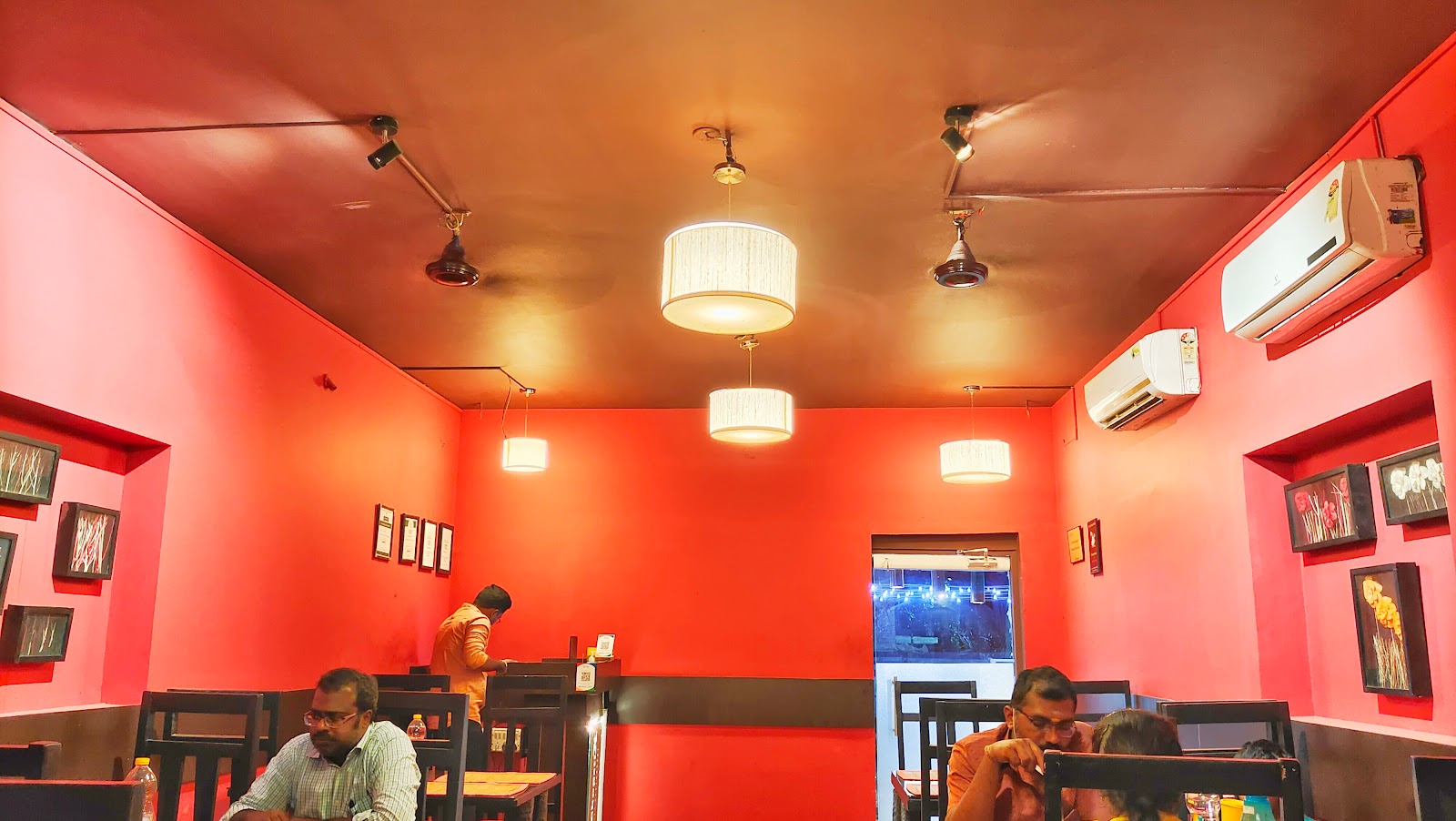 The Chopstix KK Nagar, Madurai - Authentic Chinese Restaurant, Multi Cuisine Family restaurant