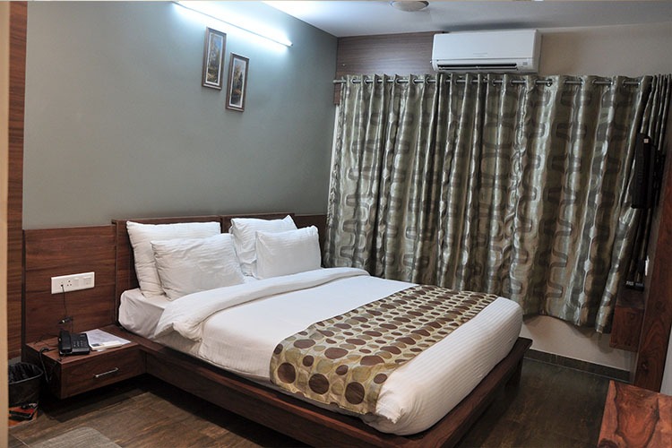 HOTEL BLUE BELLS Valsad