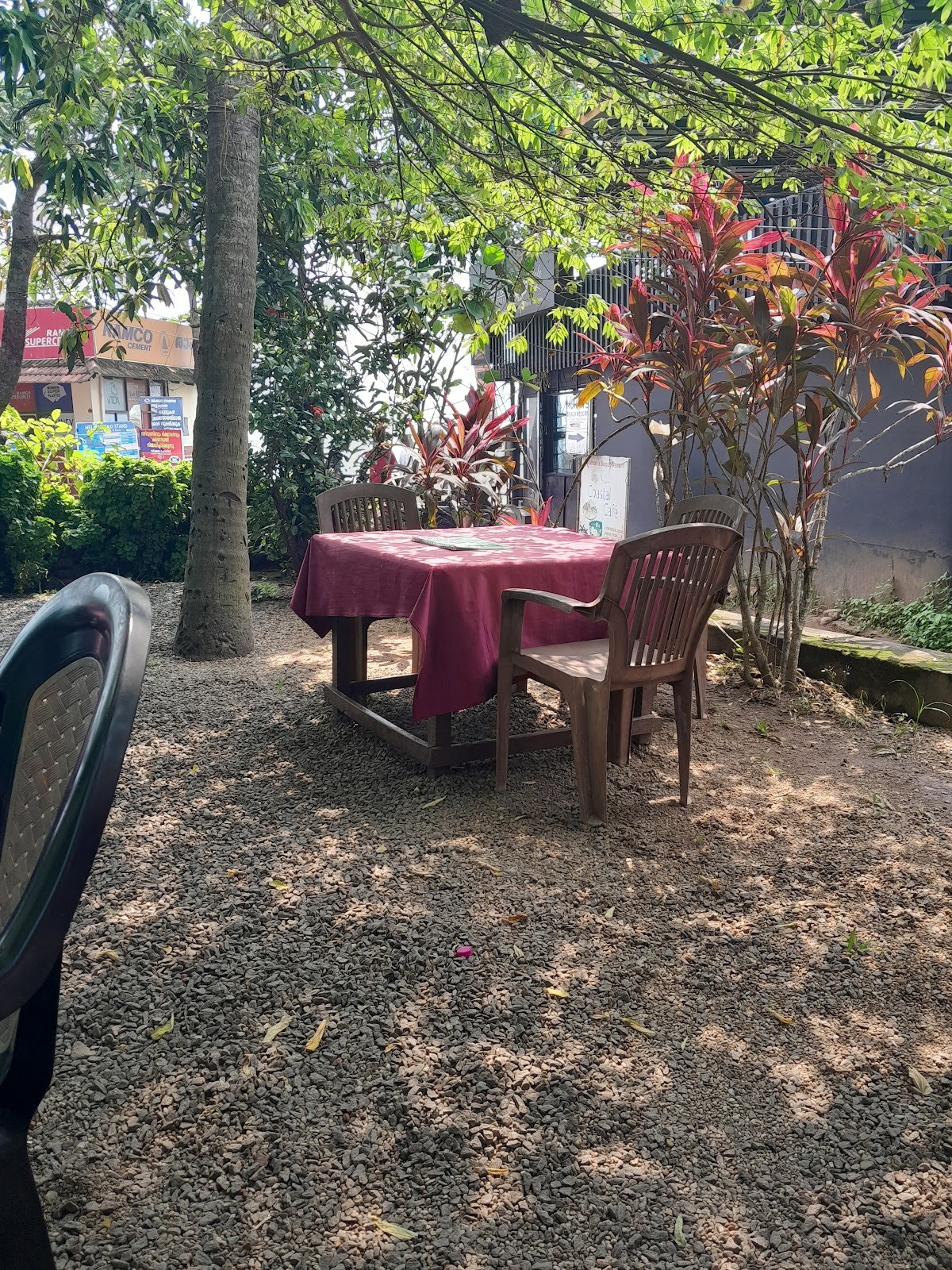 Oottupura Vegetarian Restaurant