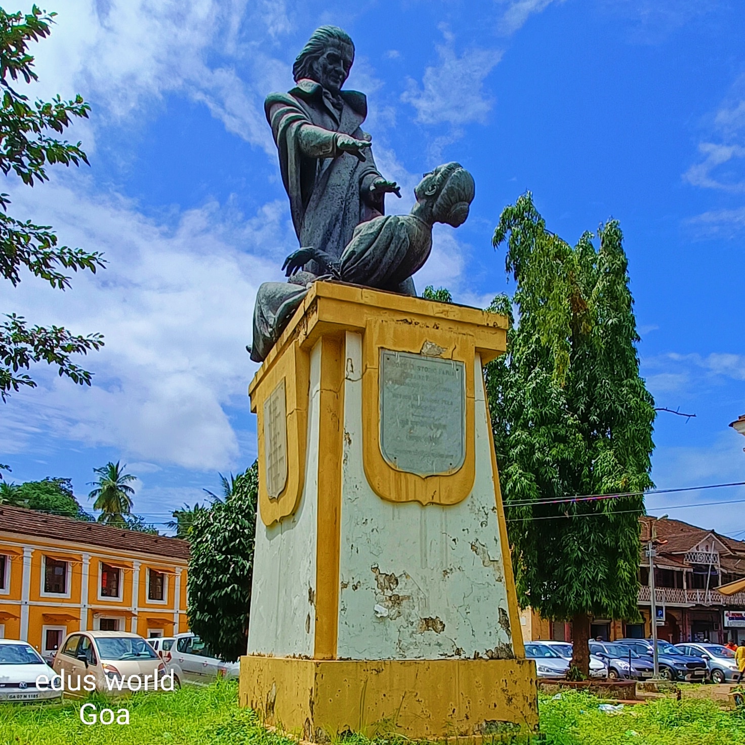 Statue of Abbé Faria
