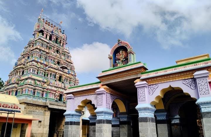 Shir Punugeeswarar temple Mayiladuthurai