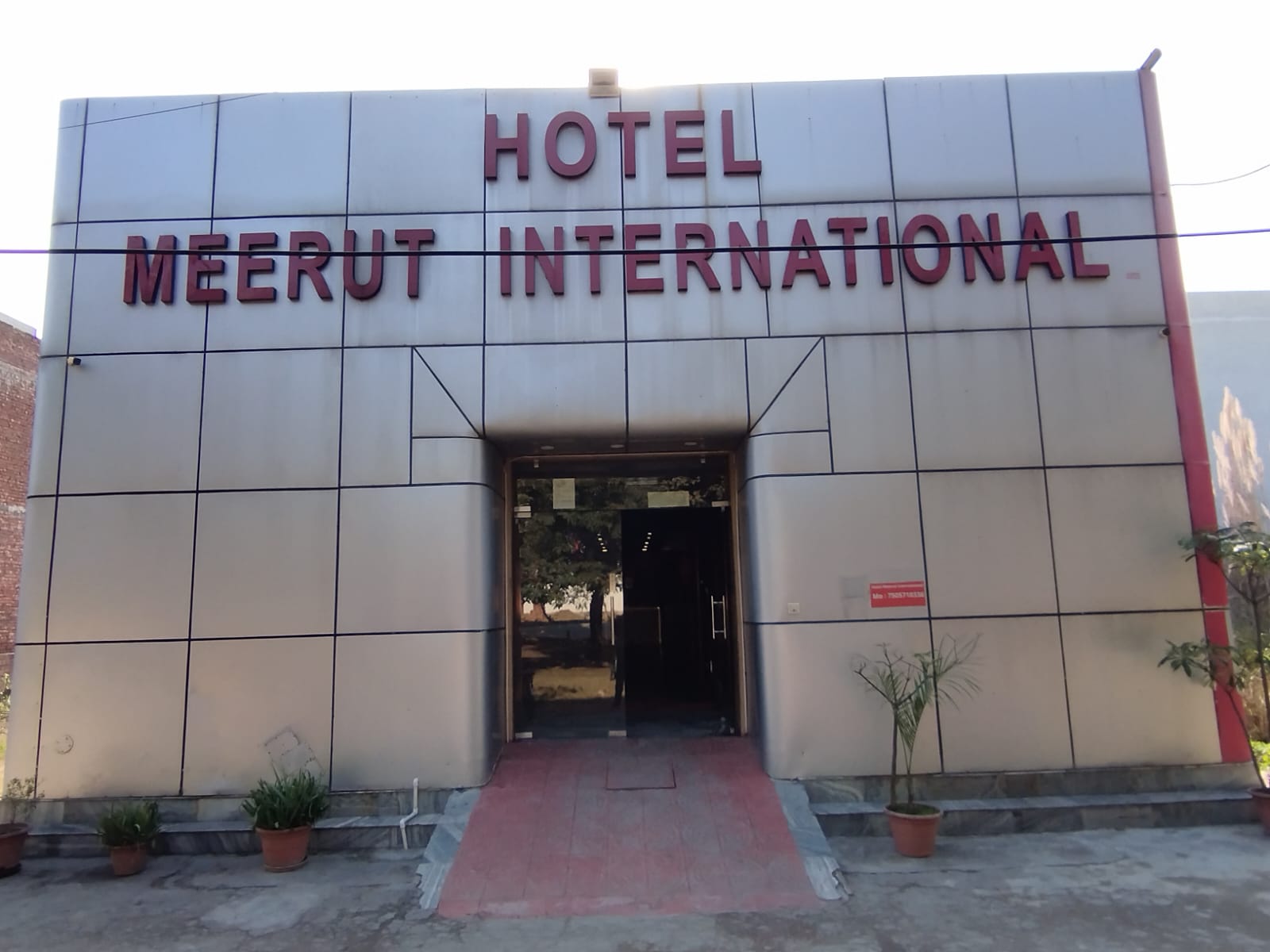 Hotel Meerut International
