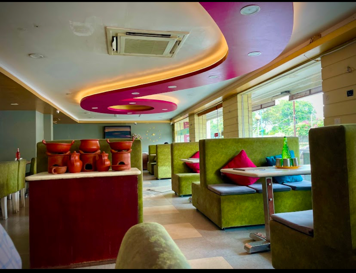 Greens Land Restaurant