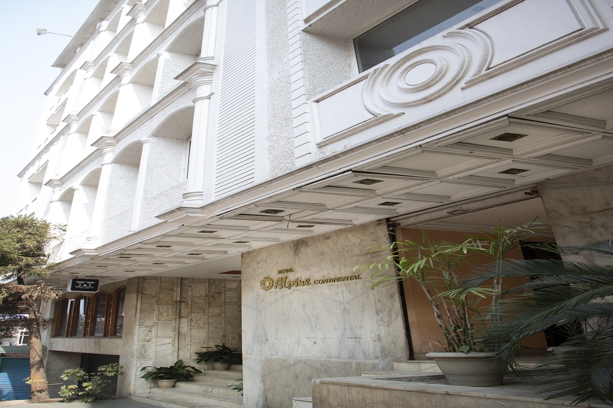 Hotel Alpine Continental, Shillong