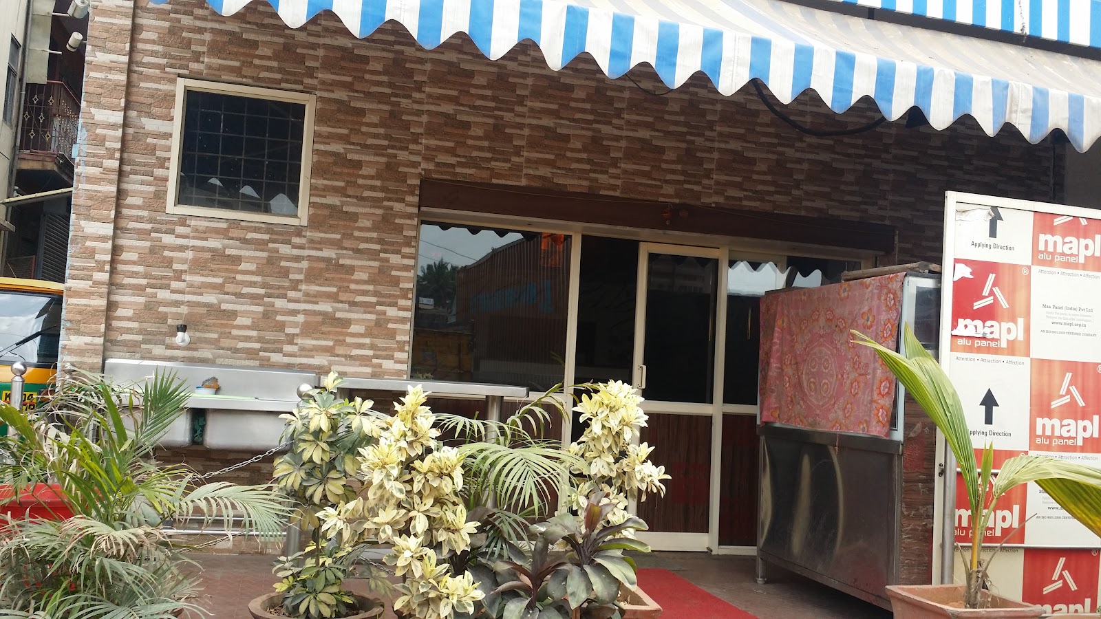 New Shere Punjab Hotel