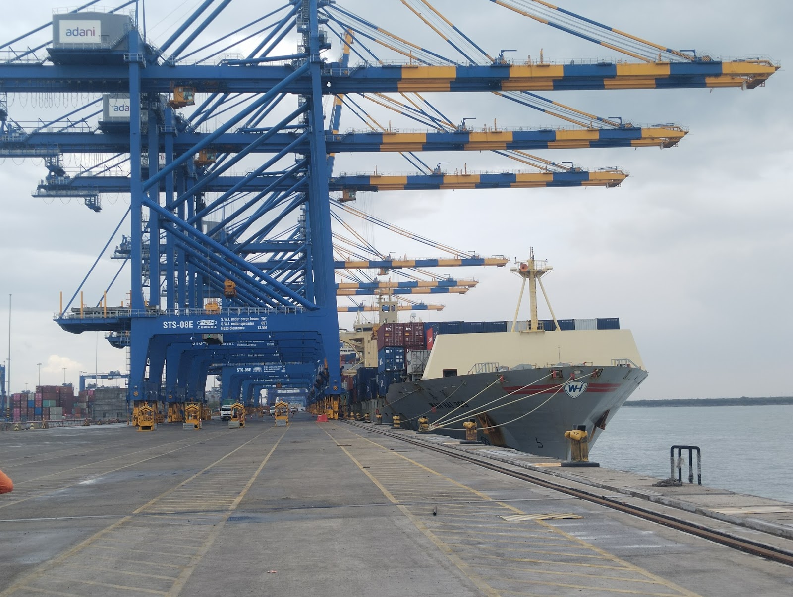 Mundra port