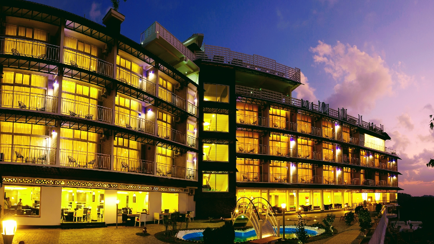 The Panoramic Getaway