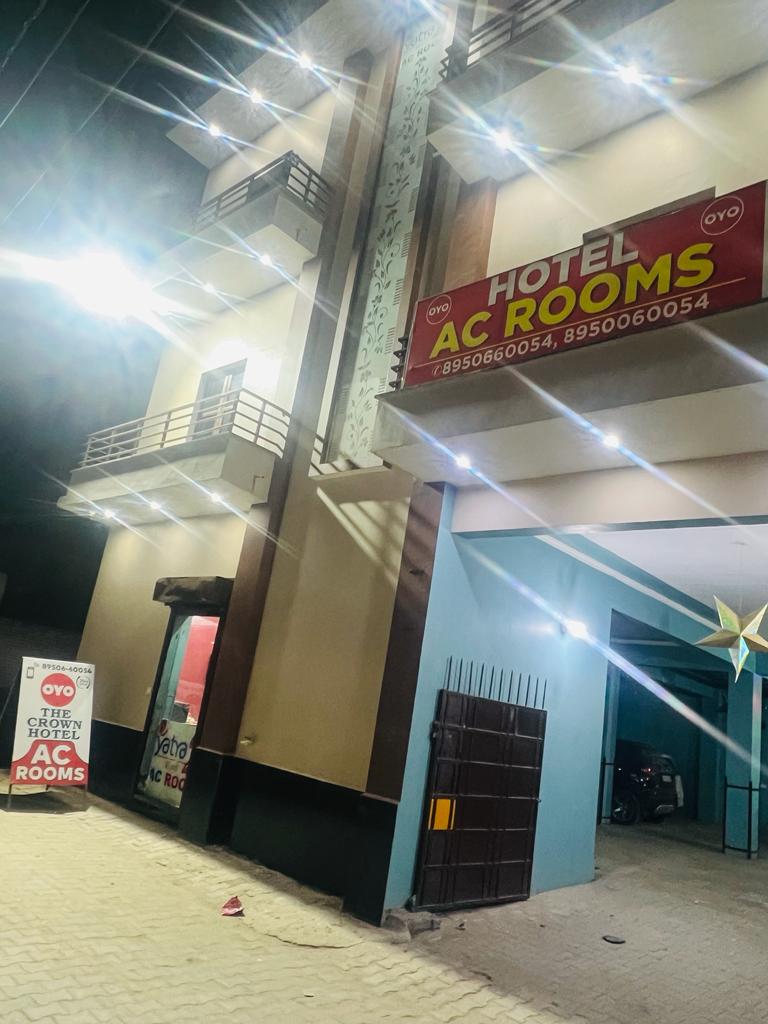 The crown hotel