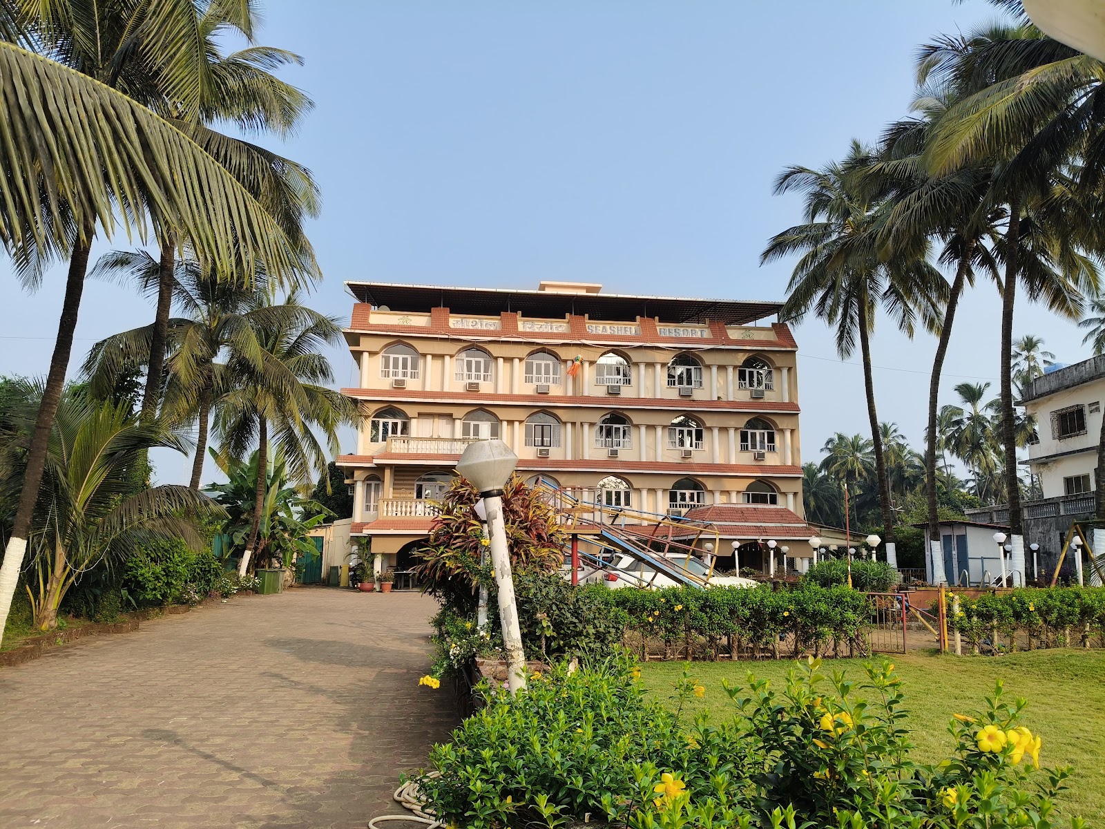 Sea Shell Resort