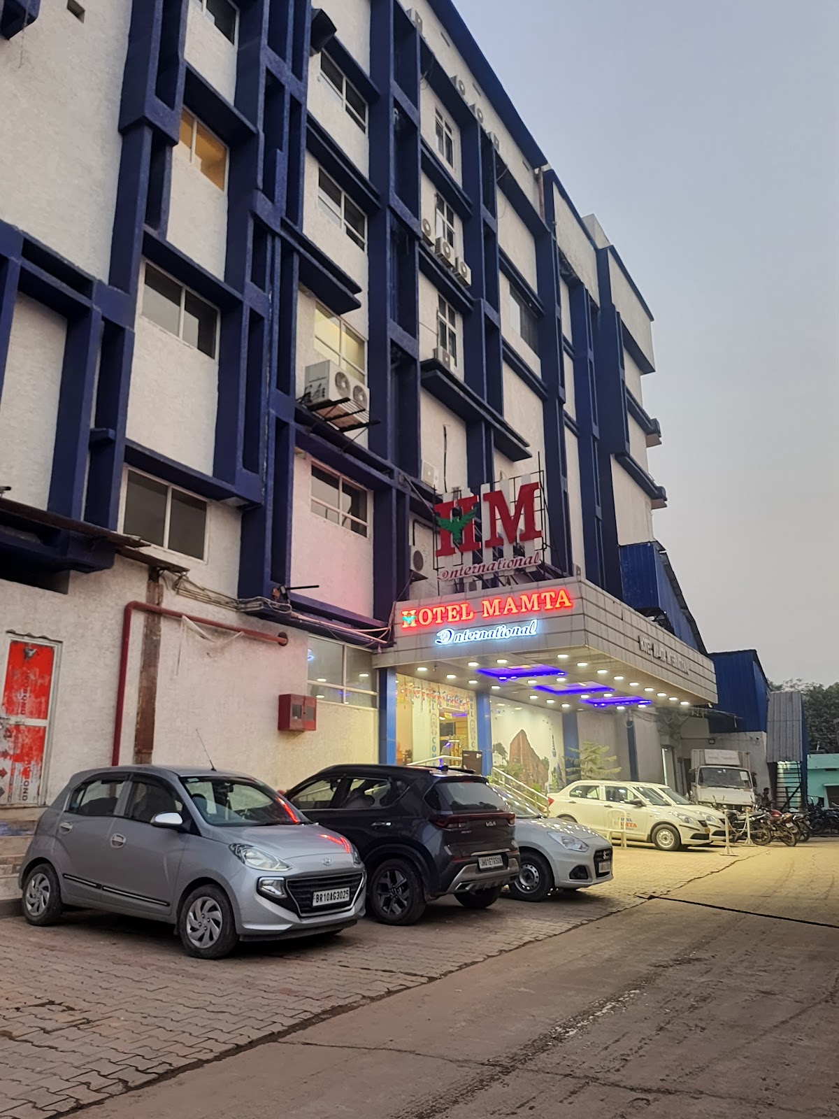 Hotel Mamta International