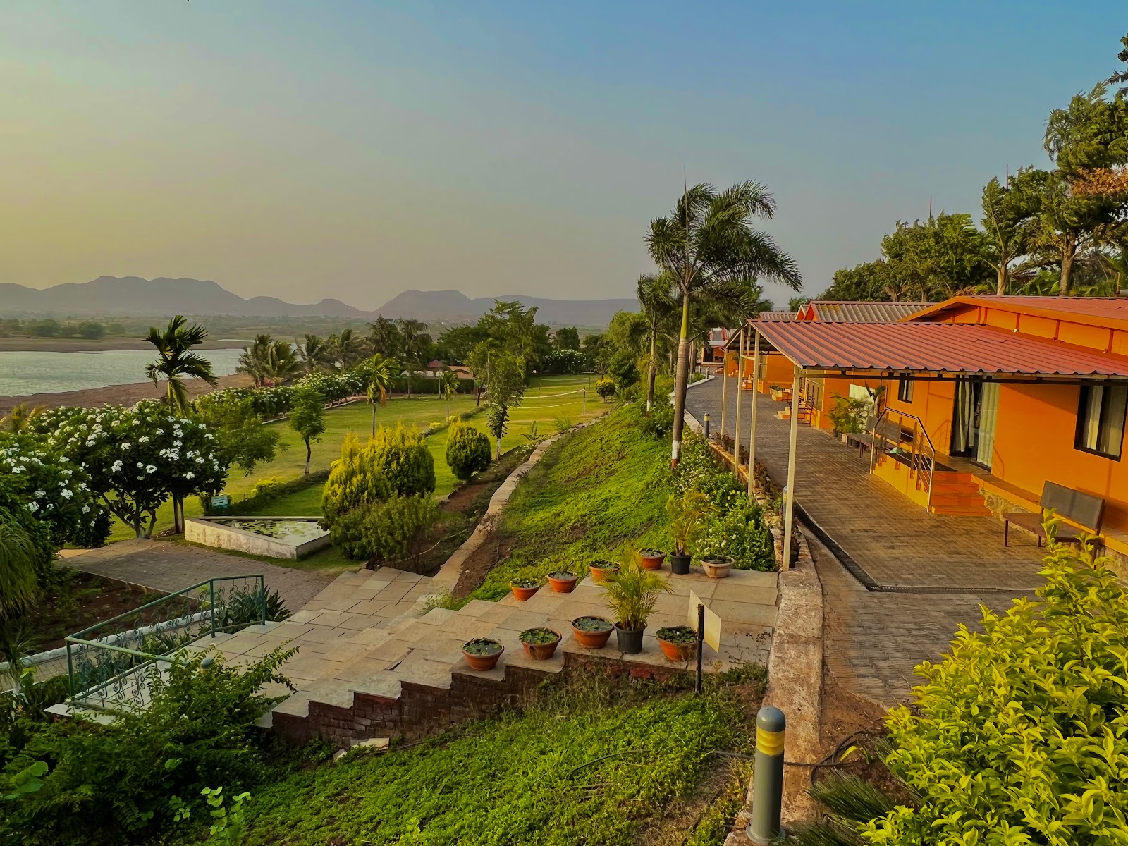 Savana Lake Resort