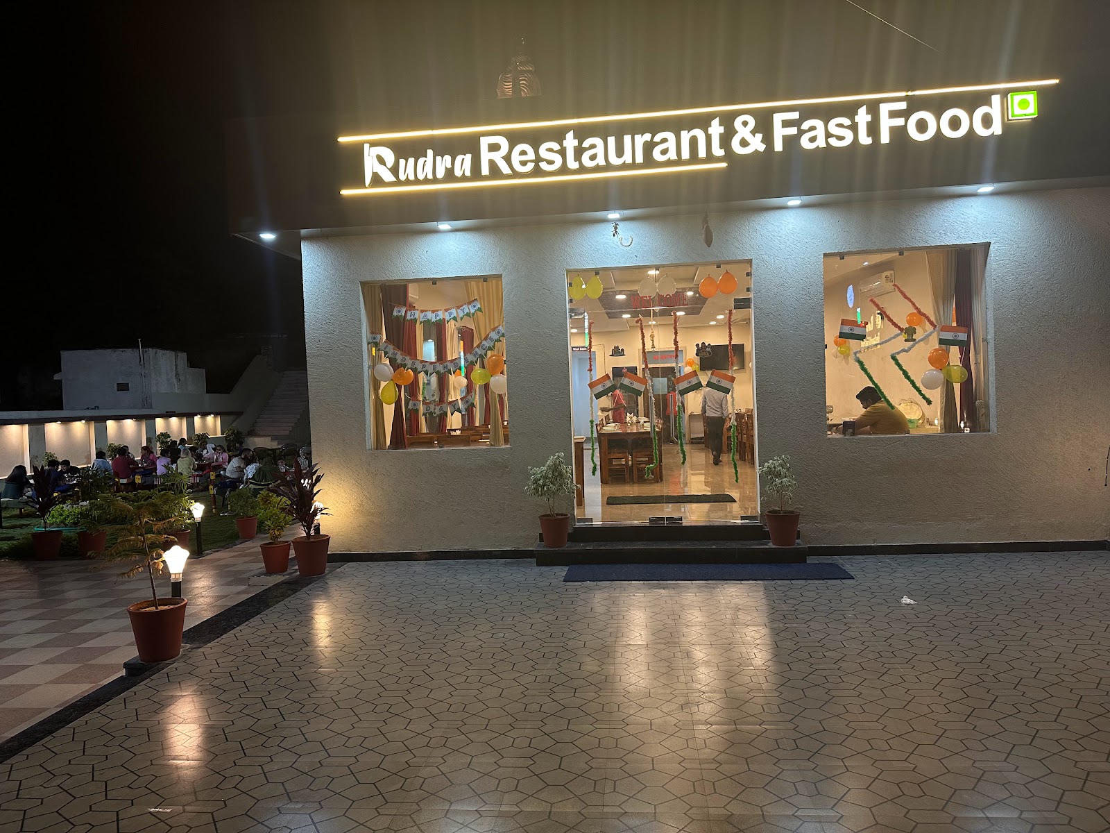Rudra Restaurant & Fast Food