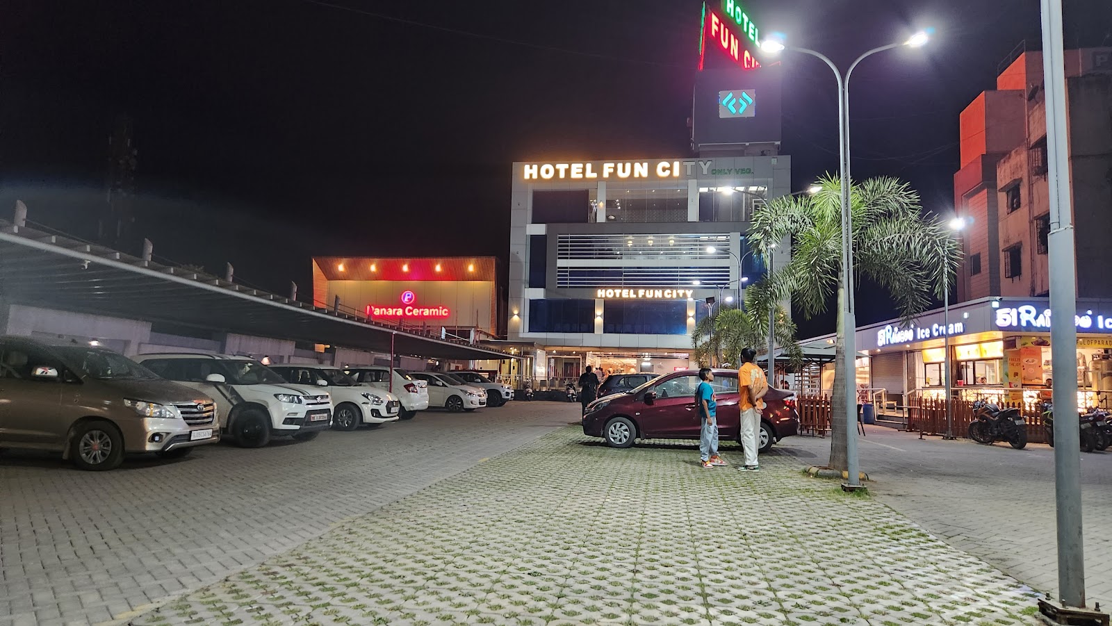 Hotel Fun City