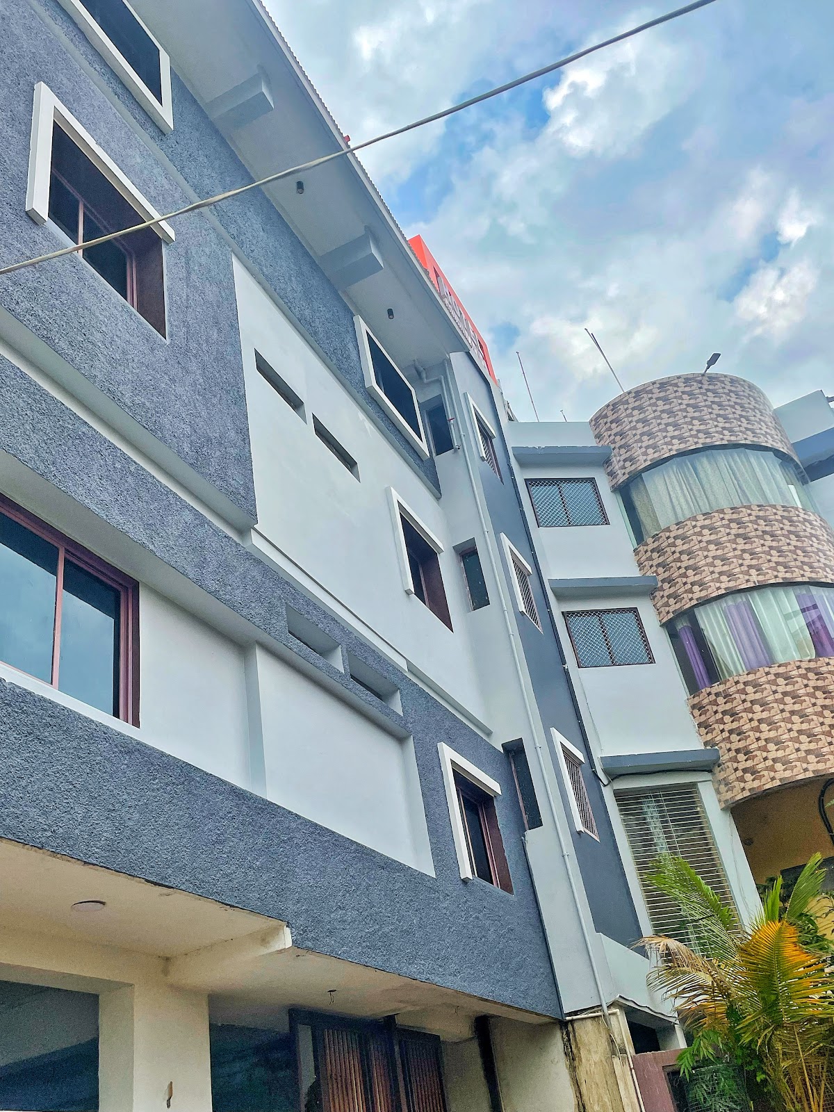 Hotel Gurukripa Inn