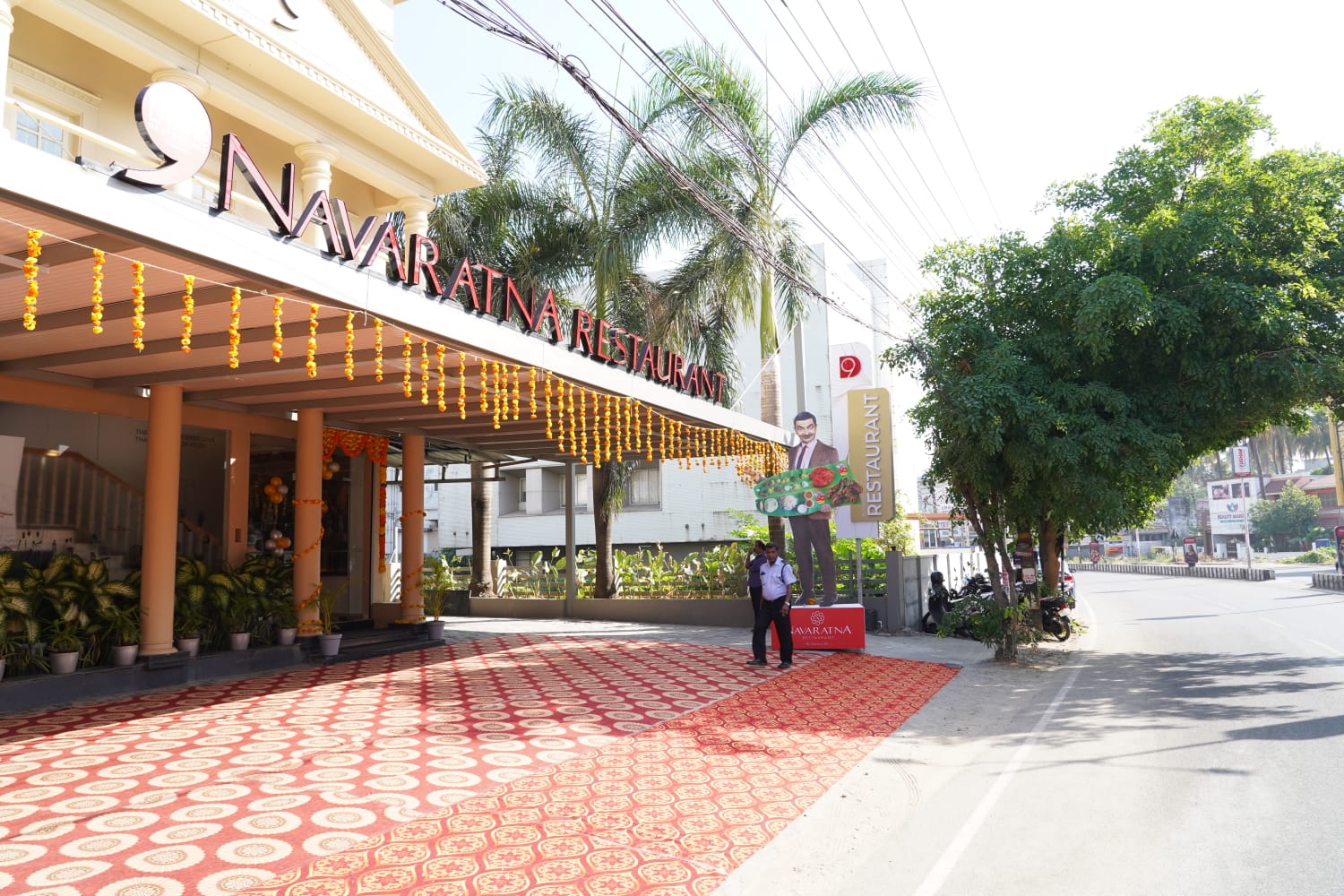 Navaratna Restaurant