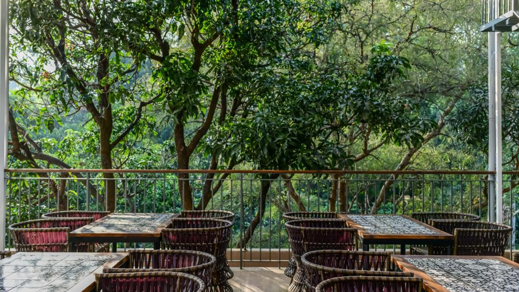 Machan - Rooftop Restaurant & Cafe in Pachmarhi