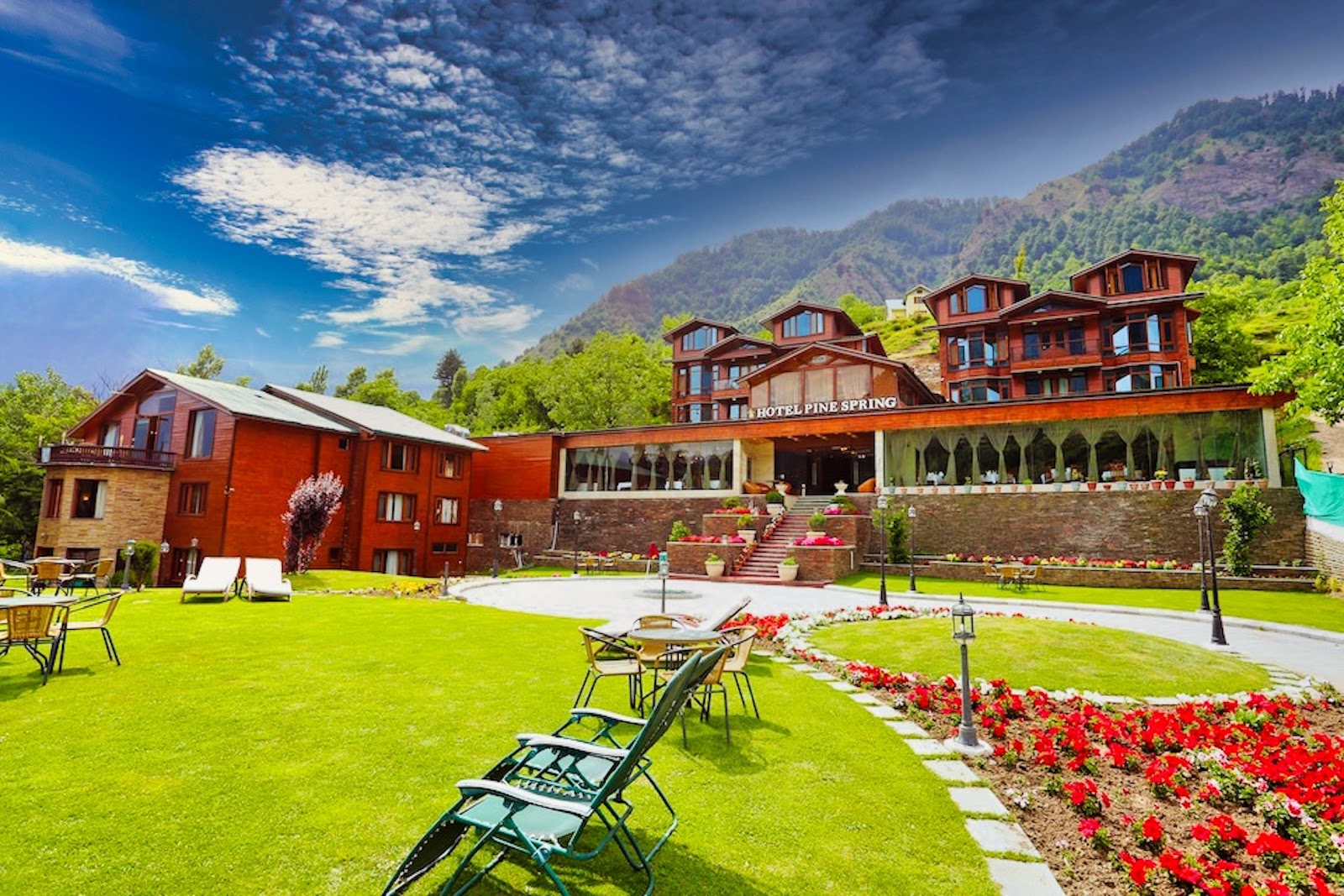 Hotel Pine Spring Pahalgam